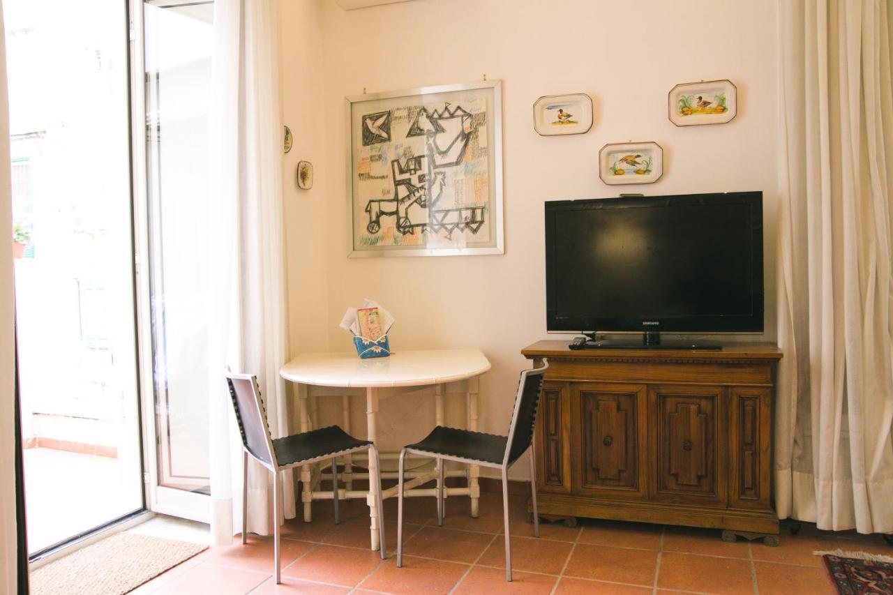 La Casa Del Nespolo * Napoli